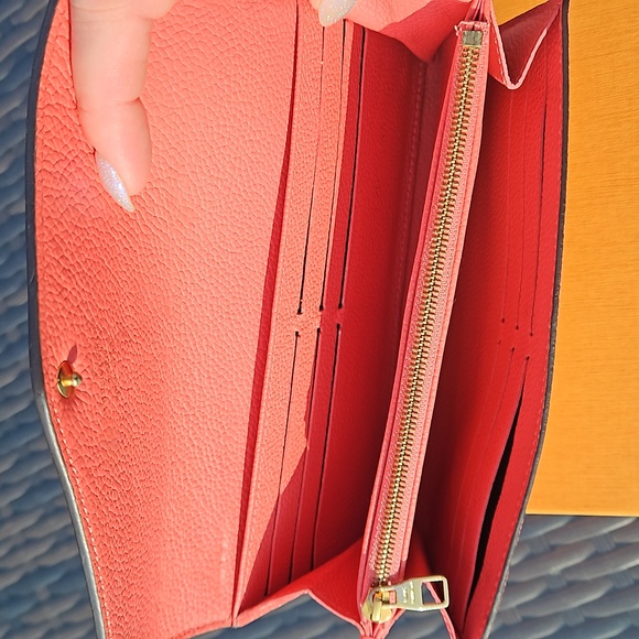 Louis Vuitton Pink Empreinte Long Wallet Gold LV Logo w/Box + Dustbag - Picture 6 of 15